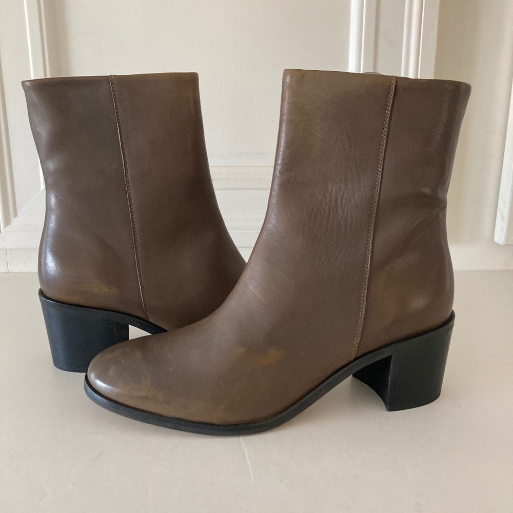 NWOT Anthropologie Polished Brown Leather Heeled Ankle Boots